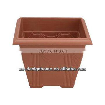 SQUARE PLASTIC PLANTER