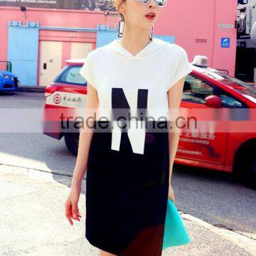 A White Dress With Short Sleeves photo-4