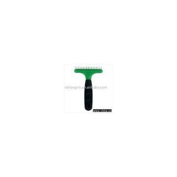 single fine needle comb