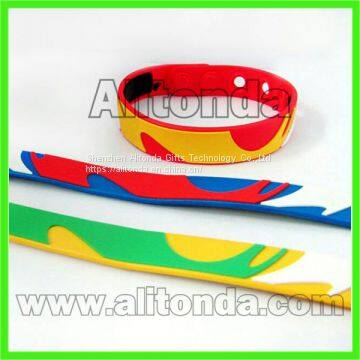 Custom Soft Silicone Wrist Band for Sports Club School photo-4