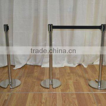 Retractable Belt Railing Stand With U Shape Base photo-4