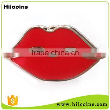 Made In China Factory Cheap Metal Hat Red Lips Lapel Pin