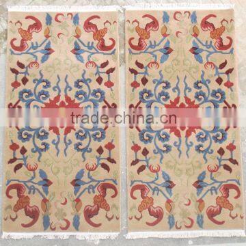 Flower pattern woollen carpet