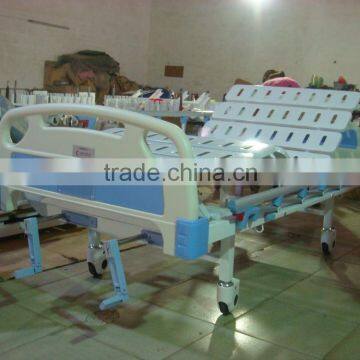 Common Two Cranks Manual Home Hospital Bed Dimensions,massage Bed photo-2