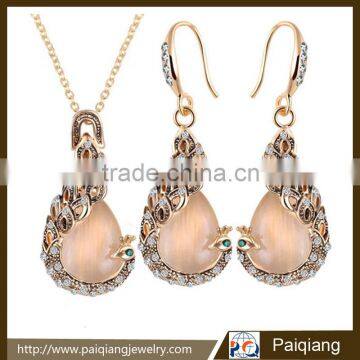 Personalized fashion opal peacock necklace and earrings jewelry sets decorated with rhinestone