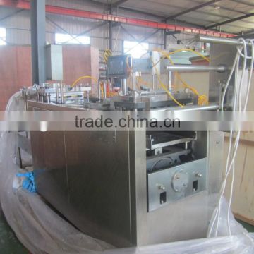 Vacuum formed plastic cover macking machine