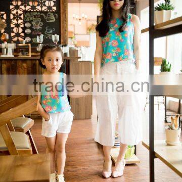 mother & daughter off shoulder cloth set Parent-child matching shirt summer blouse matching cloth for parent child