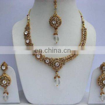 INDIAN POLKI FASHION JEWELLERY