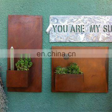 Wall decor smart hanging plant pots in Corten steel