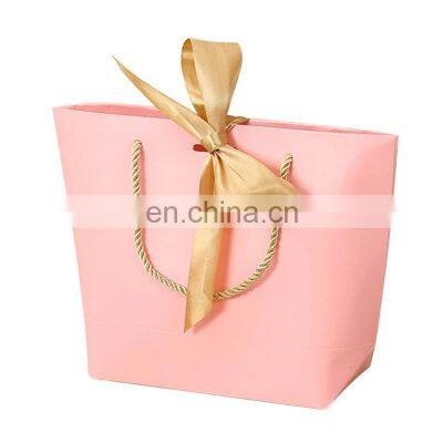 Fashion Style Colorful Gift Bag Spot Handbag Customized Your Own Logo Packaging Paper Gift Bag photo-2