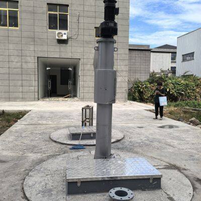 Fully automatic vertical spiral grid machine garbage squeezing and conveying device