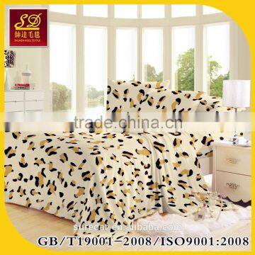 2015 china hot sale high quality super soft print flannel blanket