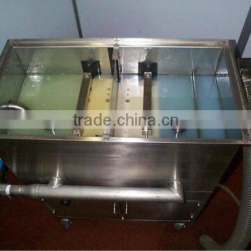 Oil-water separator for catering industry oil water treatment