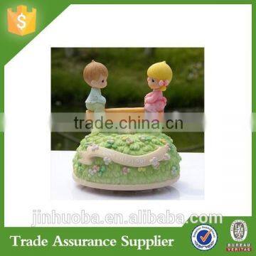 Top Handmade Resin Gifts Wedding Decorations Wholesale China photo-3