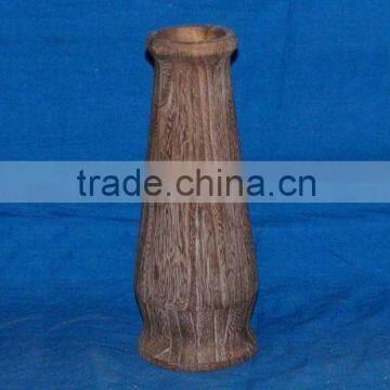 Gangly wooden vase