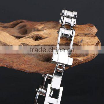 Fashion Chain Bracelet Hot Sale For Woman Supplier High Quality Stainless Steel Bicycle Chain Bracelet photo-5