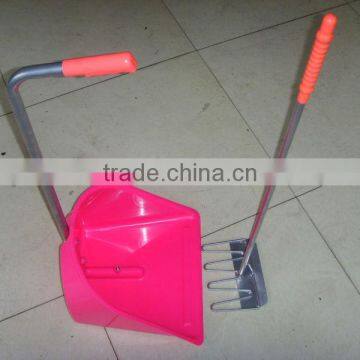 long metal handle plastic dustpan