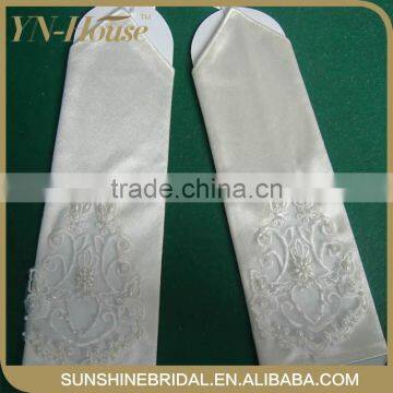 Fashion new design pretty elegant flower girls lace short satin gloves for sale