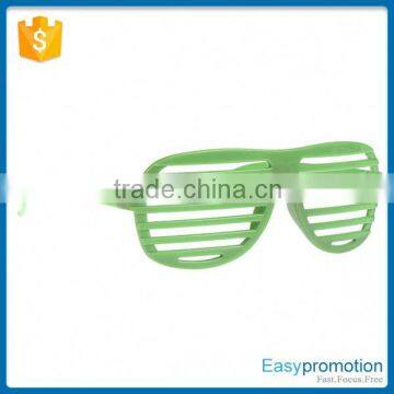 New Design Novelty Plastic Sunglasses Without Lens, Custom Plastic Sunglasses Made in China photo-2