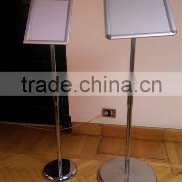different base floor standing poster banner stand