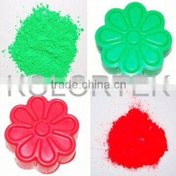Bright color fluorescent pigments, soapmaking pigment, fluorescent soapmaking pigment