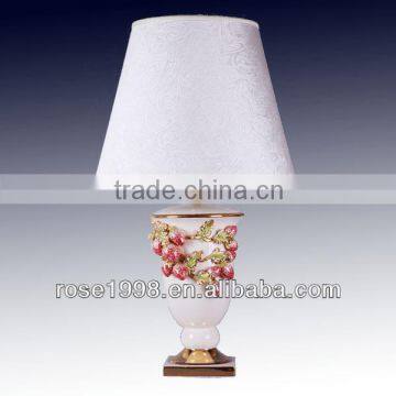 fruit deco table lamp with ceramic in white