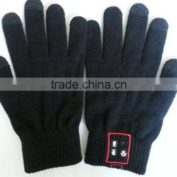 Portable customized bluetooth touch screen gloves for mobile phone