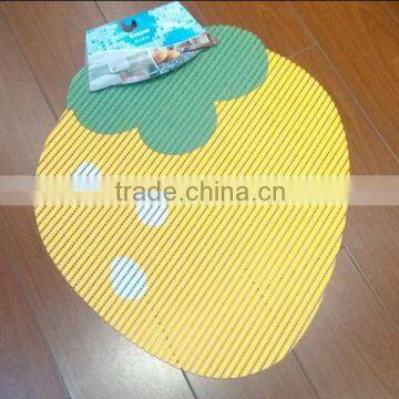 Hot sale Eco-friendly Strawberries shape bath mat with good quality