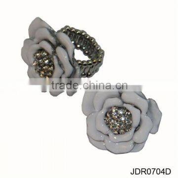 silver flower stretch ring