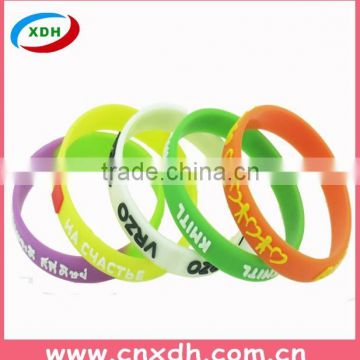 New arrival high quality cheap custom silicone bracelet