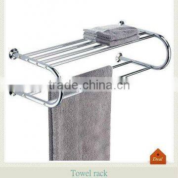 Hanging bathroom metal towel rack