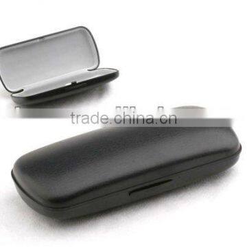 Black plastic eyeglass case S131