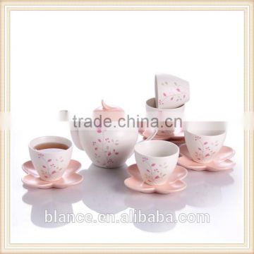 porcelain clover tea set with flower saucer