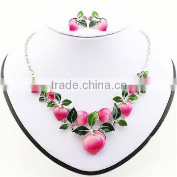 Cheap Europe Brand Statement Necklace and Resin Earring Jewelry Set Peach Fruit for Girl photo-4