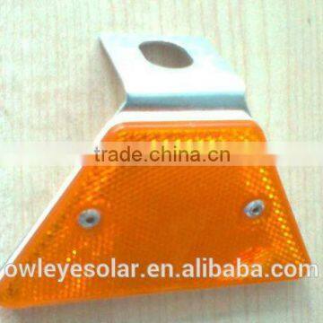 Triangle steel guardrail reflector /hot sale bright highway delineator post