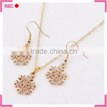 Light weight imitation gold necklace set for women, snowflake shaped cheap necklace and earring sets