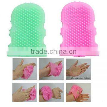 Innovative and practical household silicone bath massager glove