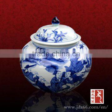 Old Chinese style Jingdezhen fine porcelain jar with lid