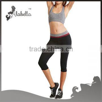 Gym wear wholesale ladies sports bra and capri leggings