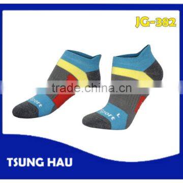 Bamboo Charcoal Yarn Under-knee Sports Ankle Socks