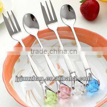 2014 new design of the promotional gift spoon with low price and diamond