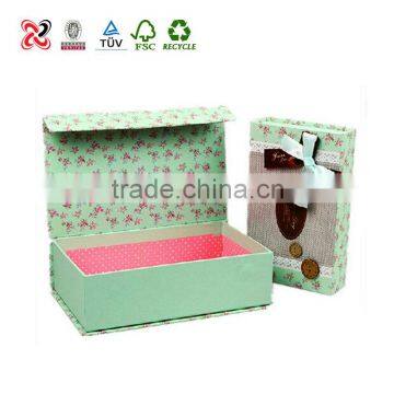 Folding Paper Box with Ribbon Closing