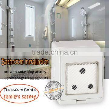 Newest High Quality 110V 16A Waterproof Socket With Cover Outdoor Use photo-2