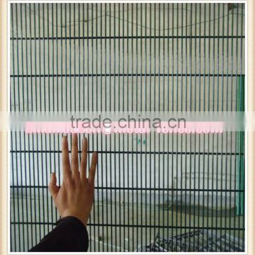 pvc coated or galvanized welded wire mesh fence panel