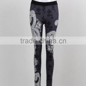 F5S31078 Women Floral Tight Leggings