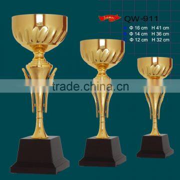 High-quality metal crafts gifts silver and gold plated high-end metal gold sport trophy cup