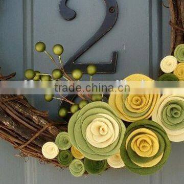 2017  express wholesale high quality new products hot sale felt wicker wreath decoration for home made in china