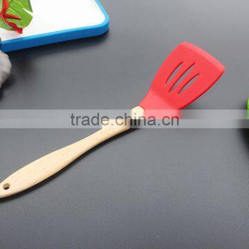 CK-3123 High Quality FDA & LFGB 7pcs Gadget Silicone Kitchen Cooking Tools Set Eco Silicone Kitchen Utensil Set With Wood Handle photo-4