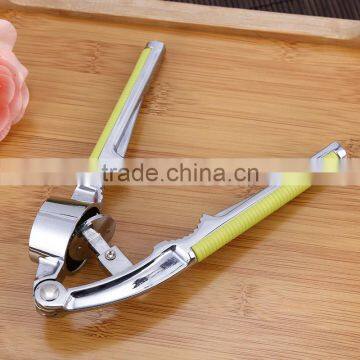 Factory Price Double Use Top Quality Multifunctional Accessories Garlic Press photo-6