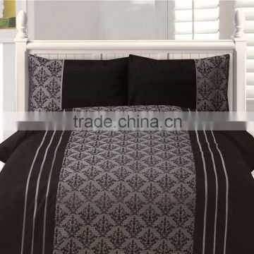 Family use 4 pcs jacquard duvet cover